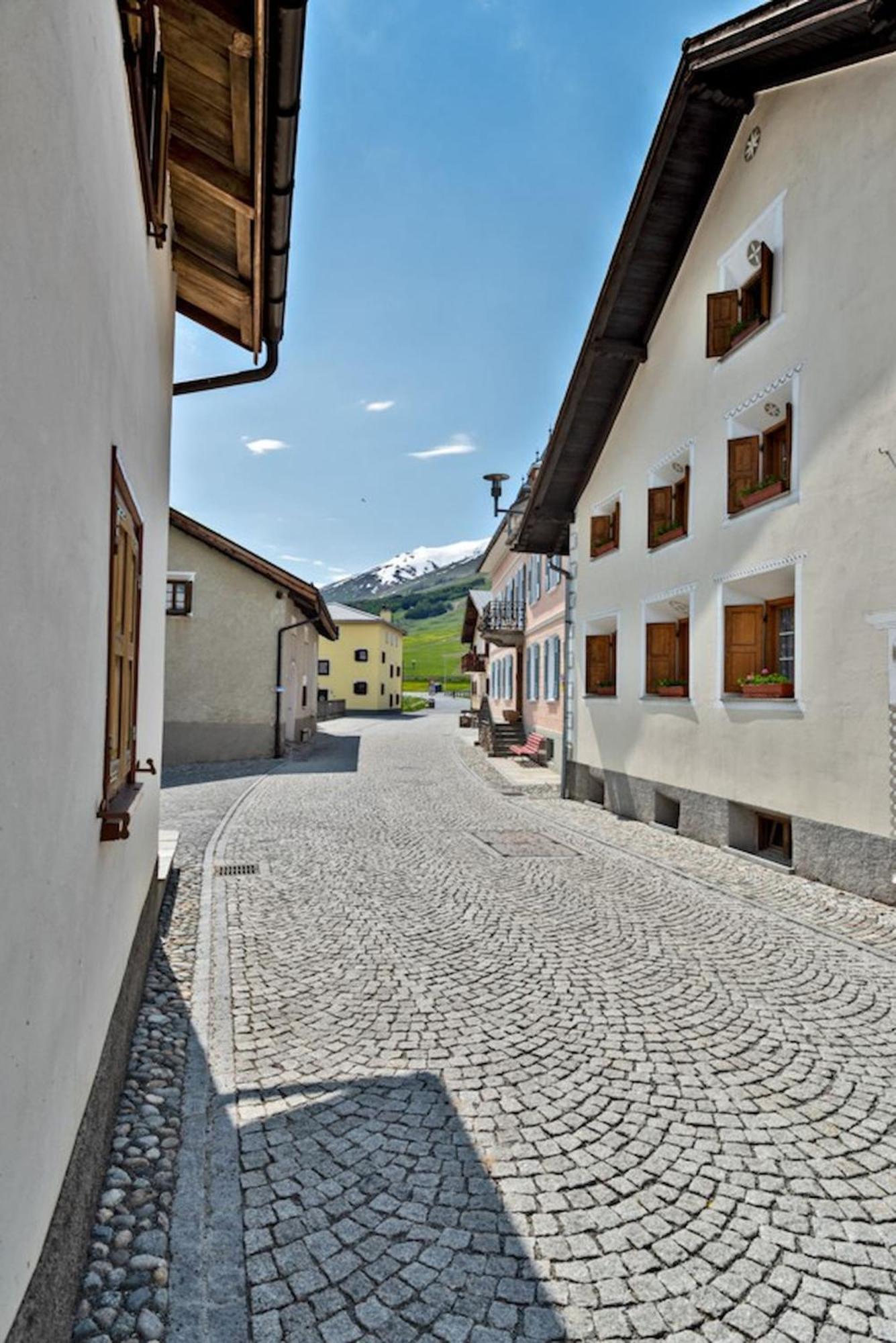 Chesa Violetta - S-Chanf Buitenkant foto